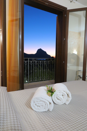 Bedroom 4, Trigrana Vacanze Hotel, Trapani