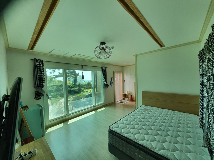 Bedroom 3, Wind Jeju Cafe & Pension, Seogwipo