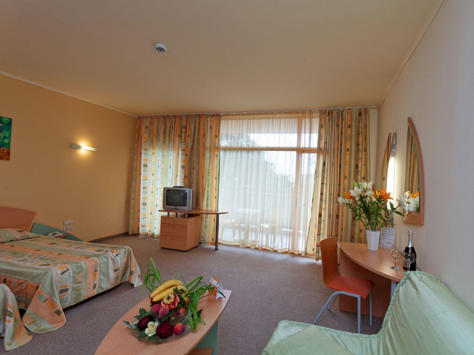 Bedroom 3, Atlas Hotel, Varna