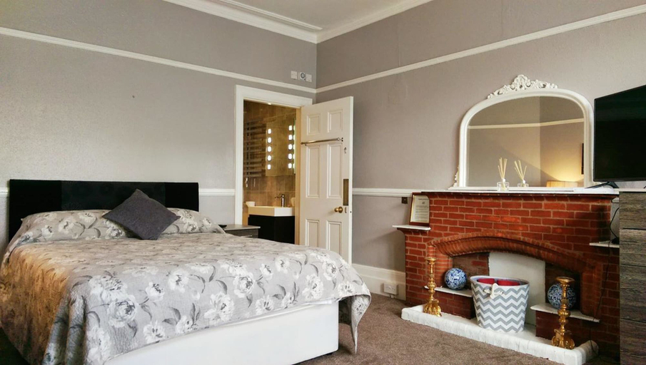 Bedroom 4, Glendevon House Hotel, London