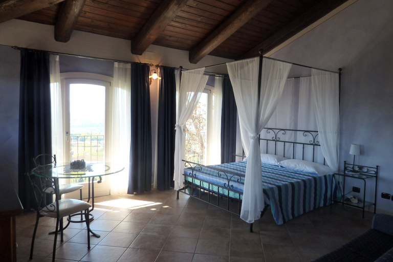 Bedroom 2, Bricco Rosso, Cuneo