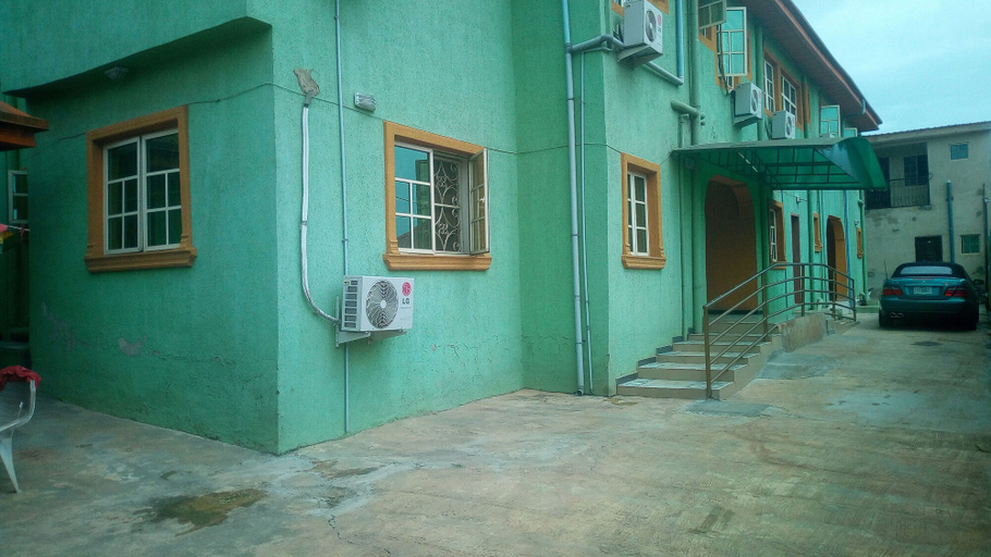 Exterior & Views 2, Ibis Diamond Hotel, AdoOdo/Ota