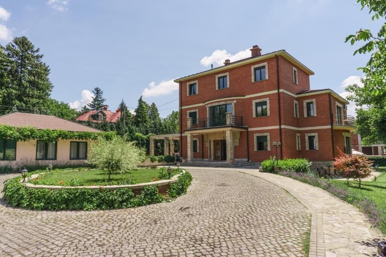 Exterior & Views 2, Belgrade Hills Villa and Suites, Belgrade