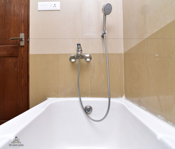 Bathroom 5, Hotel The Grand Mamta, Srinagar