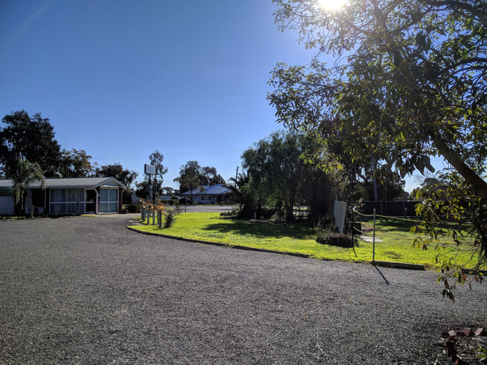 Exterior & Views 2, Travellers Inn Kaniva, West Wimmera