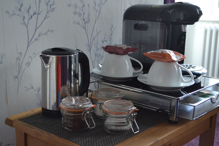Food & Drinks 5, Coed-Y-Fron Guest House, Conwy