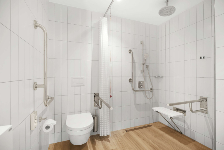 Bathroom 3, Hilton Garden Inn Bucharest Airport, Otopeni
