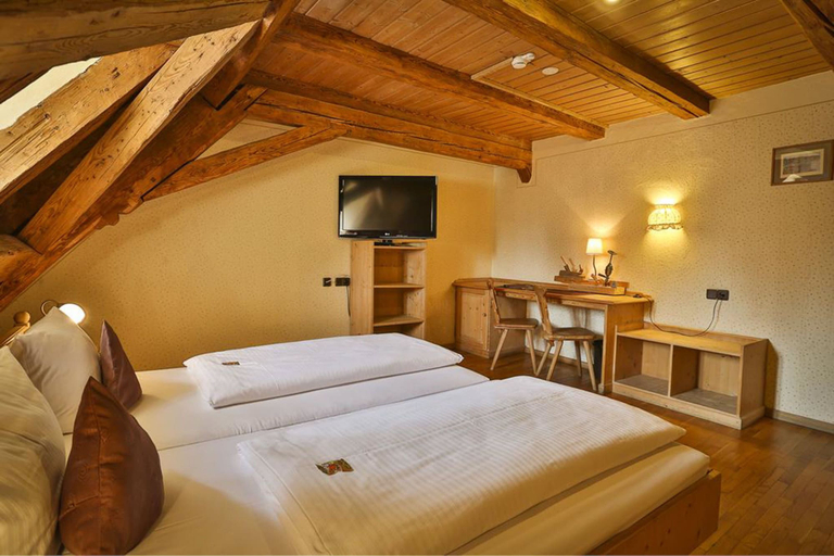 Bedroom 4, Hotel Brauereigasthof Fuchs, Augsburg