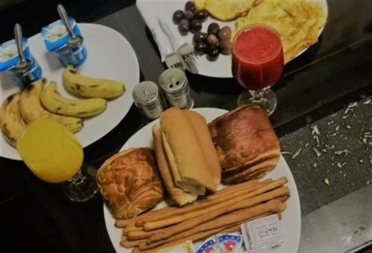Food & Drinks, Castle Hostel, Qasr an-Nil