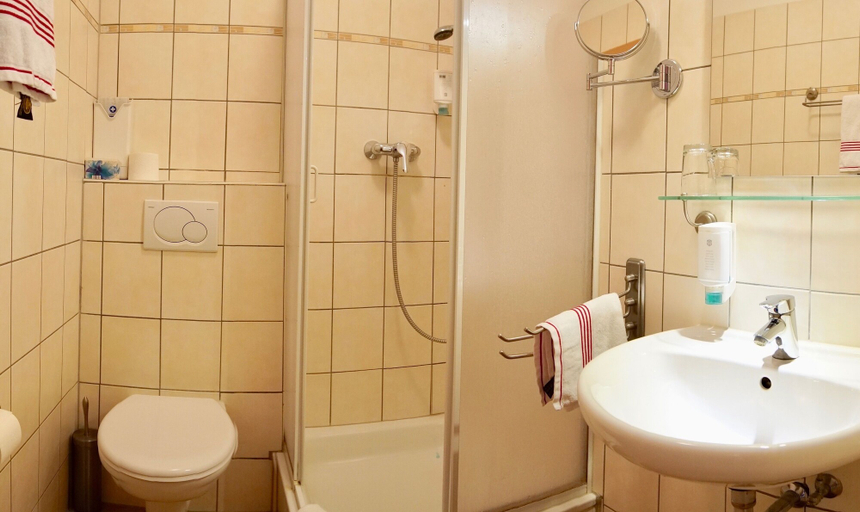 Bathroom, Hotel Romina, Frankfurt am Main