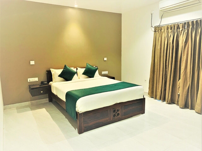 Bedroom 4, Peninsula Beach Resort, North Goa