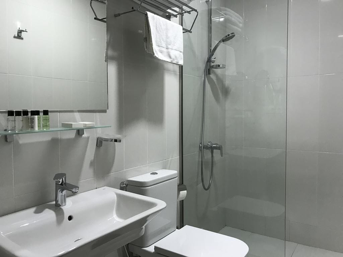 Bathroom 3, Hotel O. Galogre, Batumi