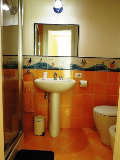 Bathroom 4, Sole e Mare, Salerno