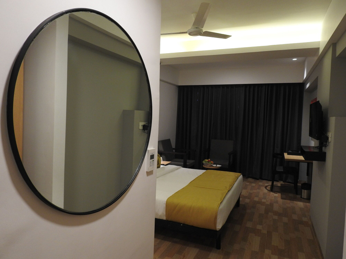 Bedroom 3, TGI Ameya Grand, North Goa
