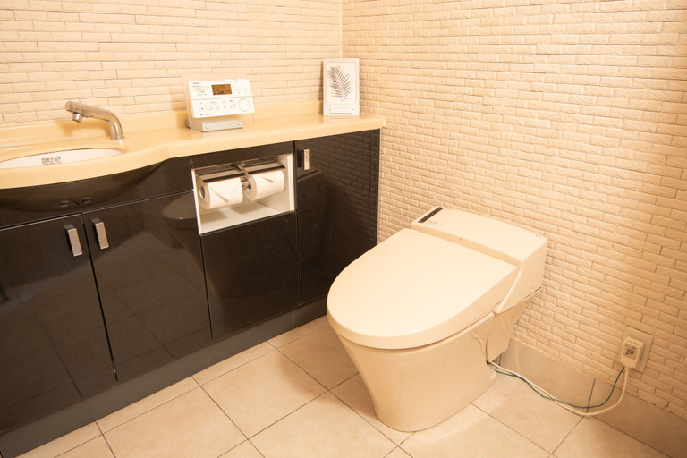 Bathroom 3, The Experience Uehonmachi, Osaka