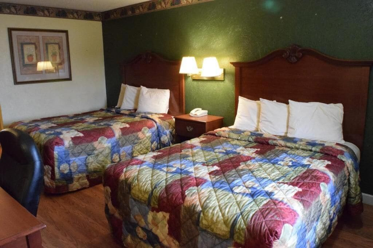 Bedroom 5, DELUX INN, Ector
