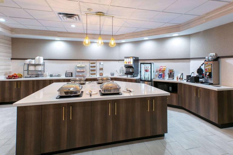Food & Drinks 5, Wingate by Wyndham DFW / North Irving, Irving