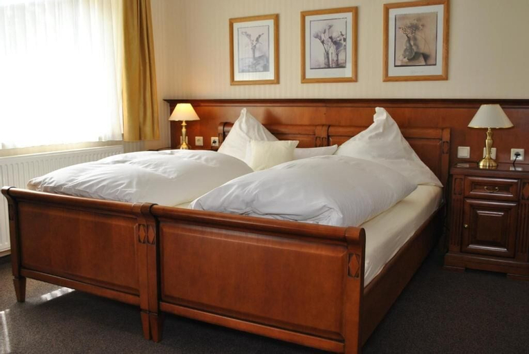 Bedroom 3, Waldhotel Rheinbach, Rhein-Sieg-Kreis