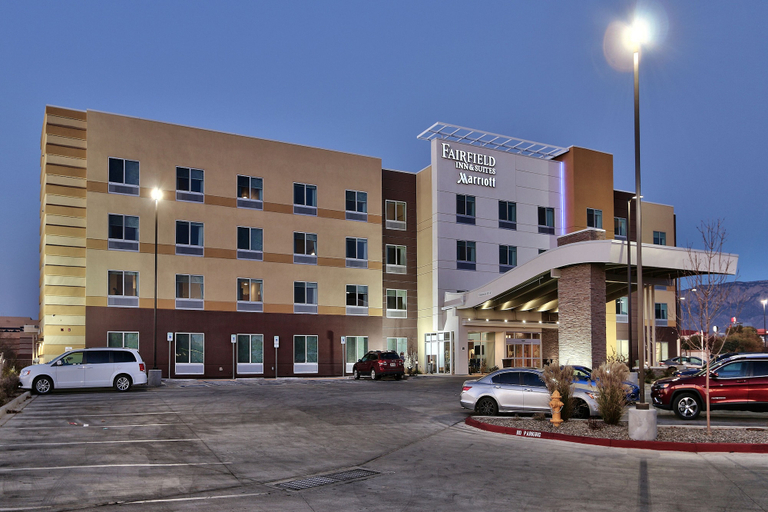 Exterior & Views 2, Fairfield Inn & Suites by Marriott Albuquerque North, Bernalillo