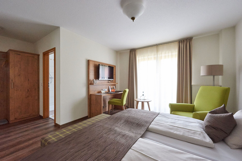 Bedroom 28