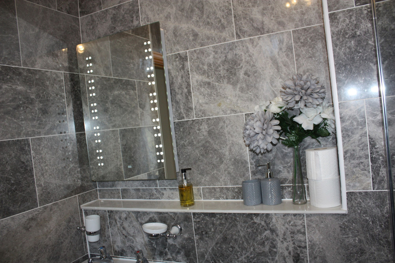 Bathroom 4, Barons Court, Norfolk