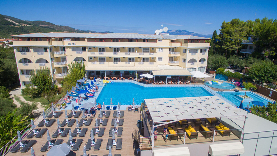 Exterior & Views 2, Koukounaria Hotel & Suites, Ionian Islands