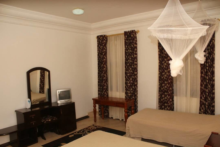 Bedroom 3, Roc Heights Lodge, Kanifing