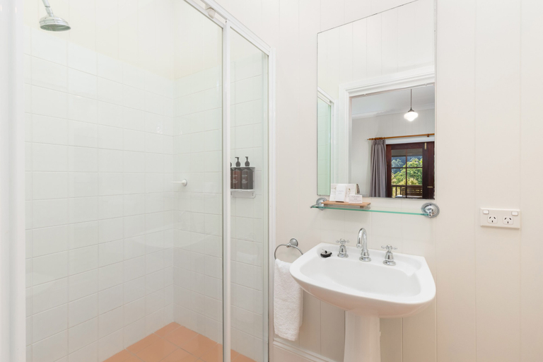 Bathroom 4, Friday Creek Retreat, Coffs Harbour - Pt B