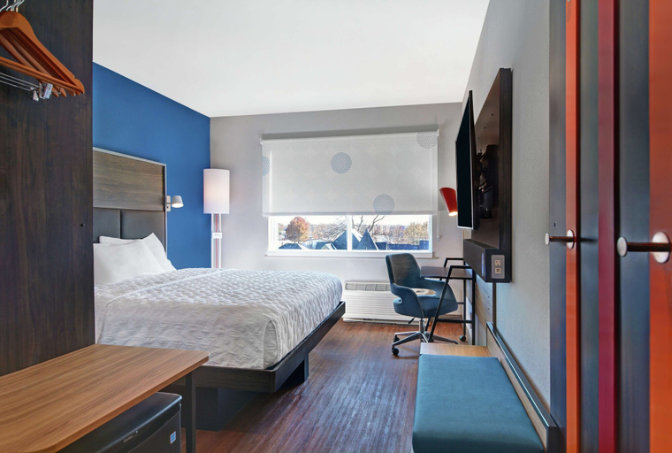 Bedroom 3, Tru by Hilton Springfield Downtown, Greene