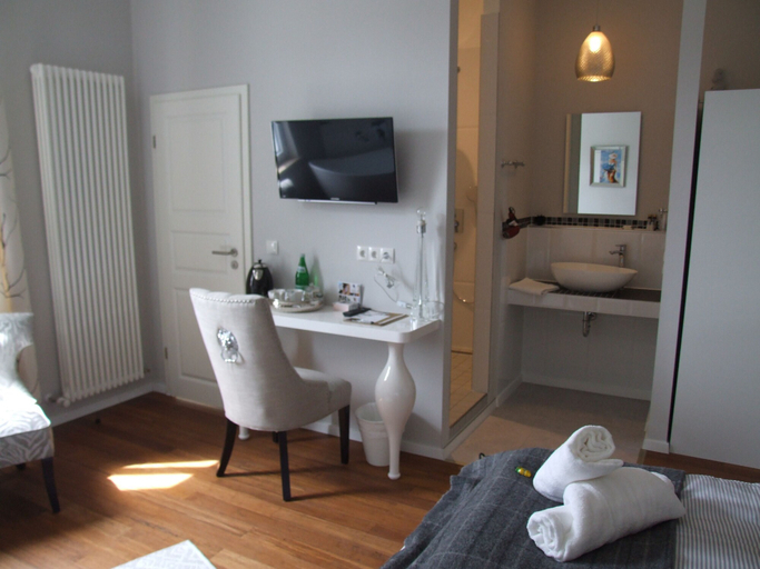 Bedroom 4, Boutique-Hotel 'Altes Rathaus', Rhein-Lahn-Kreis