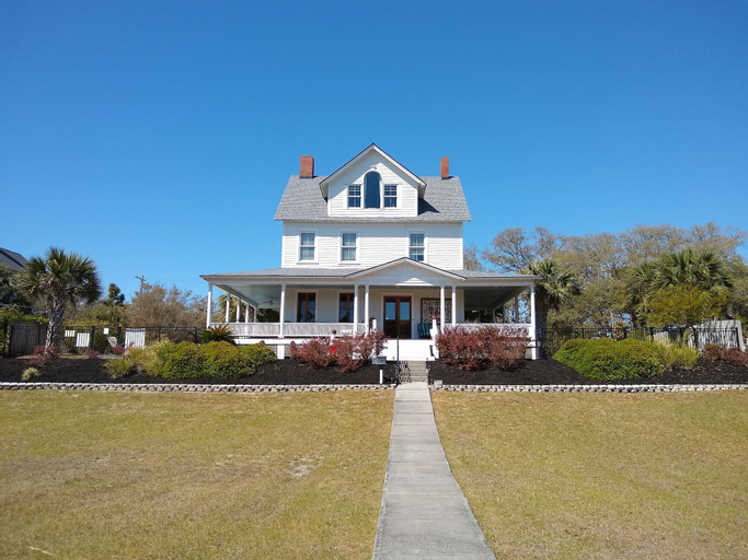 Surf Song Bed & Breakfast, Chatham