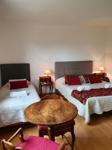 Bedroom 2, Montèze Paradis Chambres d'Hotes, Gard