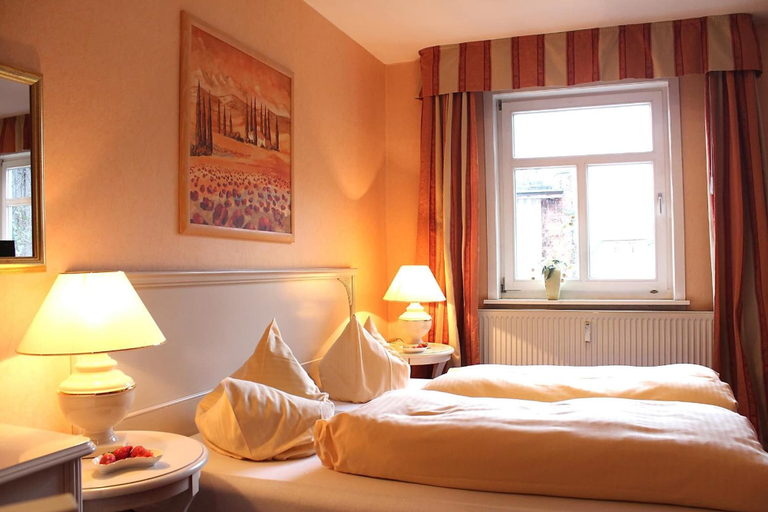 Bedroom 2, Parkhotel Fischer, Harz