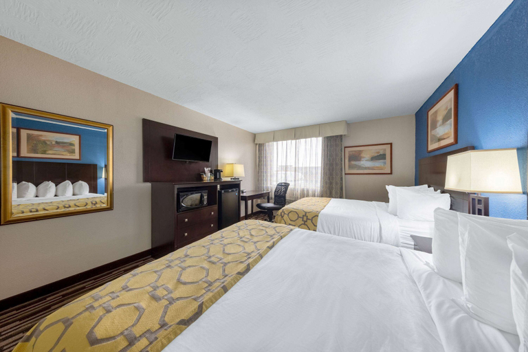 Bedroom 2, Baymont by Wyndham Springfield South Hwy 65, Greene