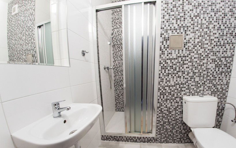 Bathroom 4, CITY Hotel B&B, Banská Bystrica