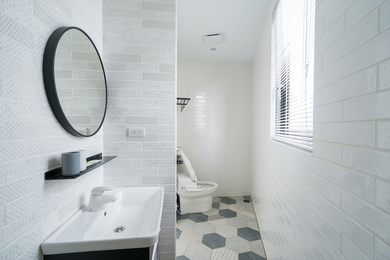 Bathroom 5, The Way Inn, Taichung