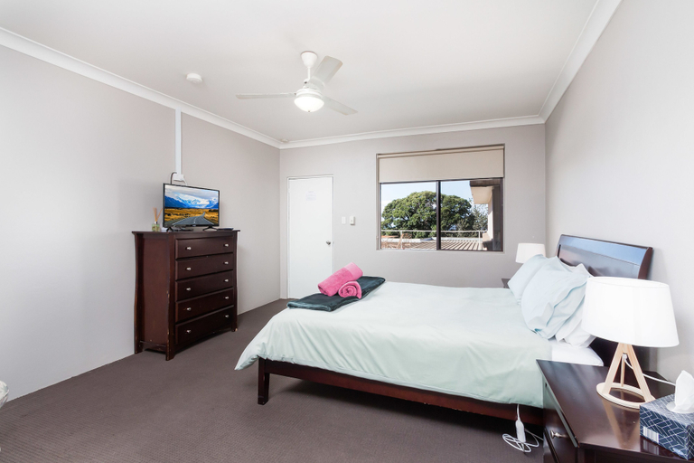 Bedroom 2, Archibald Hotel, Hawkesbury