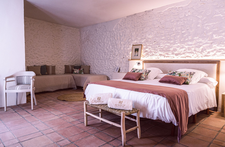 Bedroom 3, Hotel Boutique Monells Summum, Girona