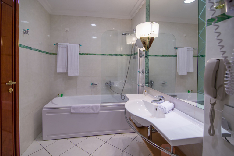Bathroom 4, Hotel Villa Breg, Vršac