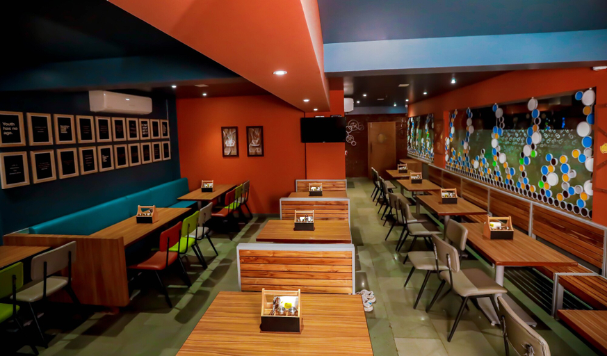 Food & Drinks 3, Hotel Imperial, Palghar