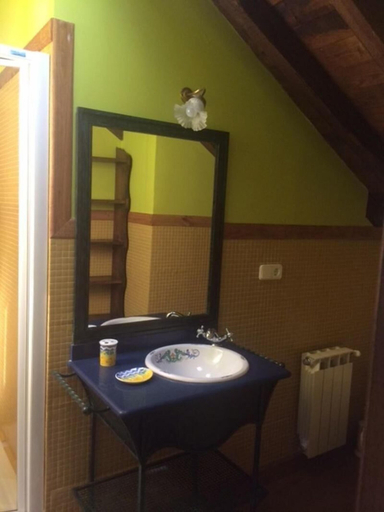 Bathroom 3, Posada la Casona de Ucieda, Cantabria