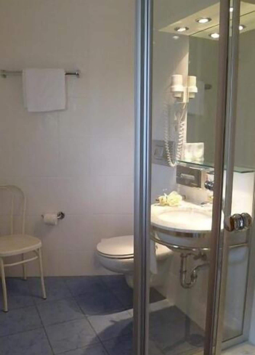 Bathroom 5, Hotel am Feuersee, Stuttgart