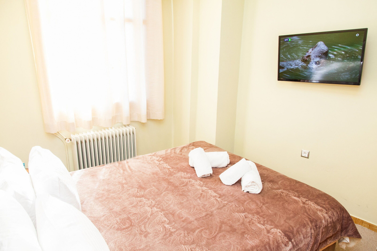 Bedroom 2, Filoxenia Maisonette Downtown Arachova, Central Greece
