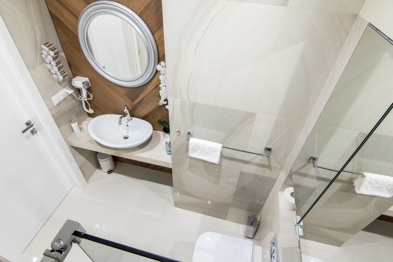 Bathroom 3, GA Luxury Apartments Wawrzynca 19, Kraków City