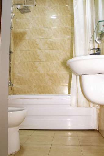 Bathroom 3, Mahogany Hotel and Suites, IbadanNorth-West
