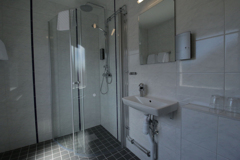 Bathroom 4, 2Home Hotel Gävle, Gävle