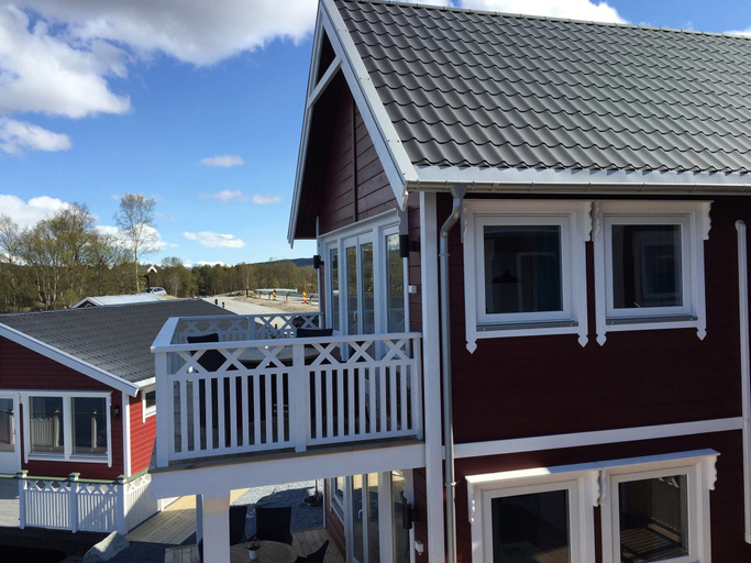 Exterior & Views 2, Garsnes Brygge, Salangen