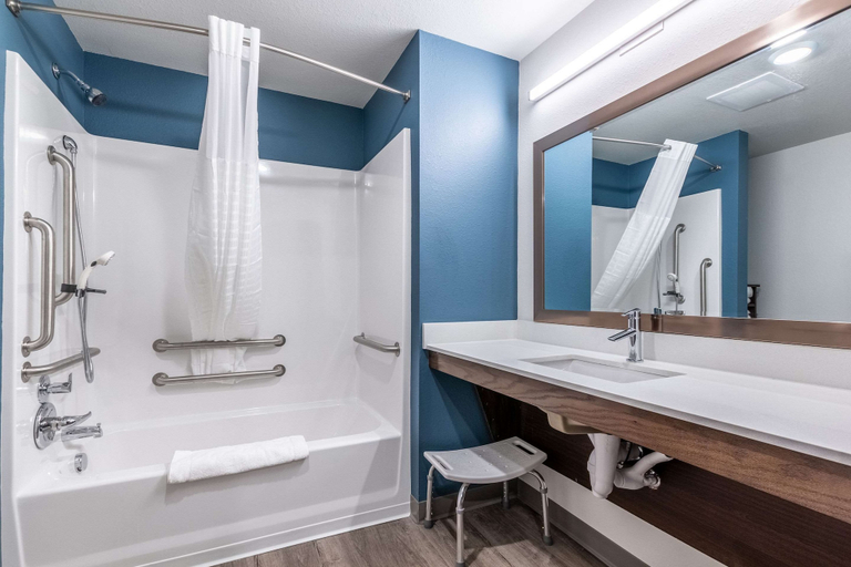 Bathroom 4, WoodSpring Suites Indianapolis Castleton, Marion