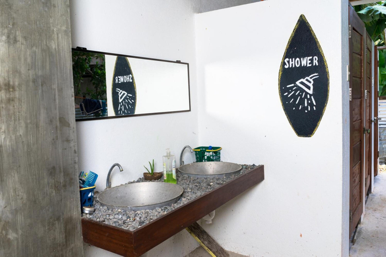 Bathroom 5, Sinag Hostel - Adults Only, General Luna
