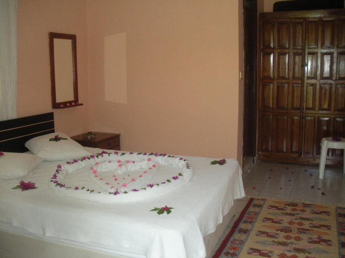 Bedroom 4, Hotel Riverside, Ortaca